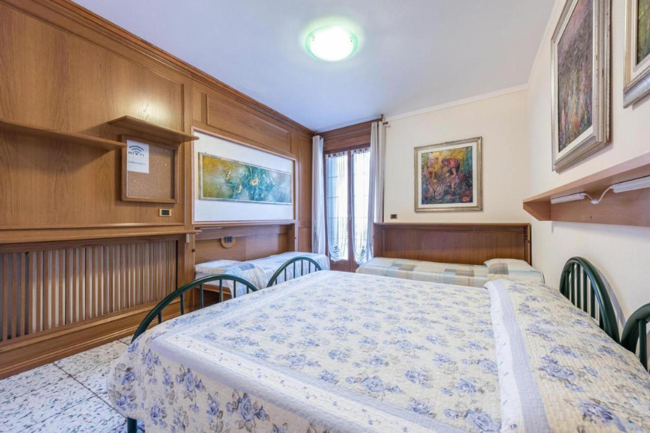 Casa Vacanze Baccolo Polpenazze del Garda Exteriör bild