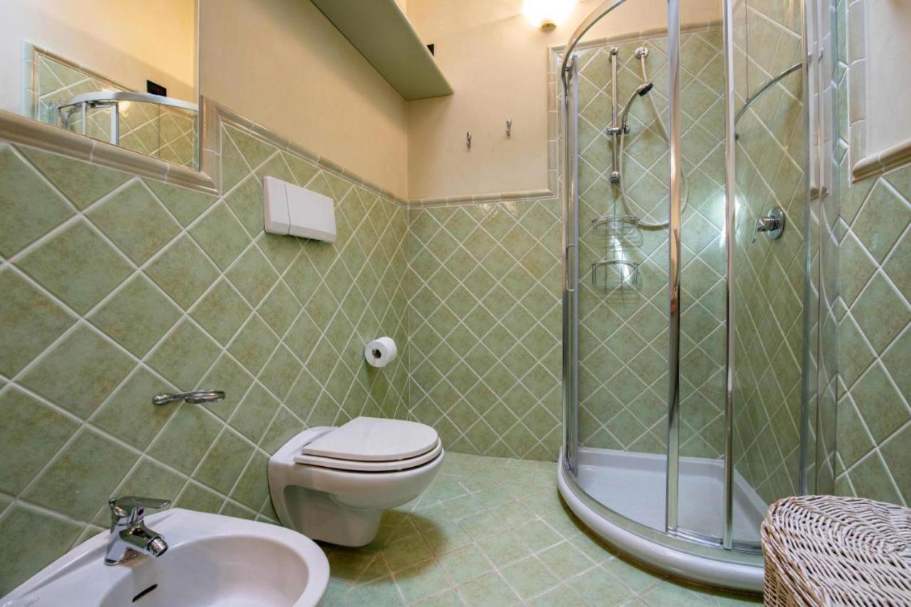 Casa Vacanze Baccolo Polpenazze del Garda Exteriör bild