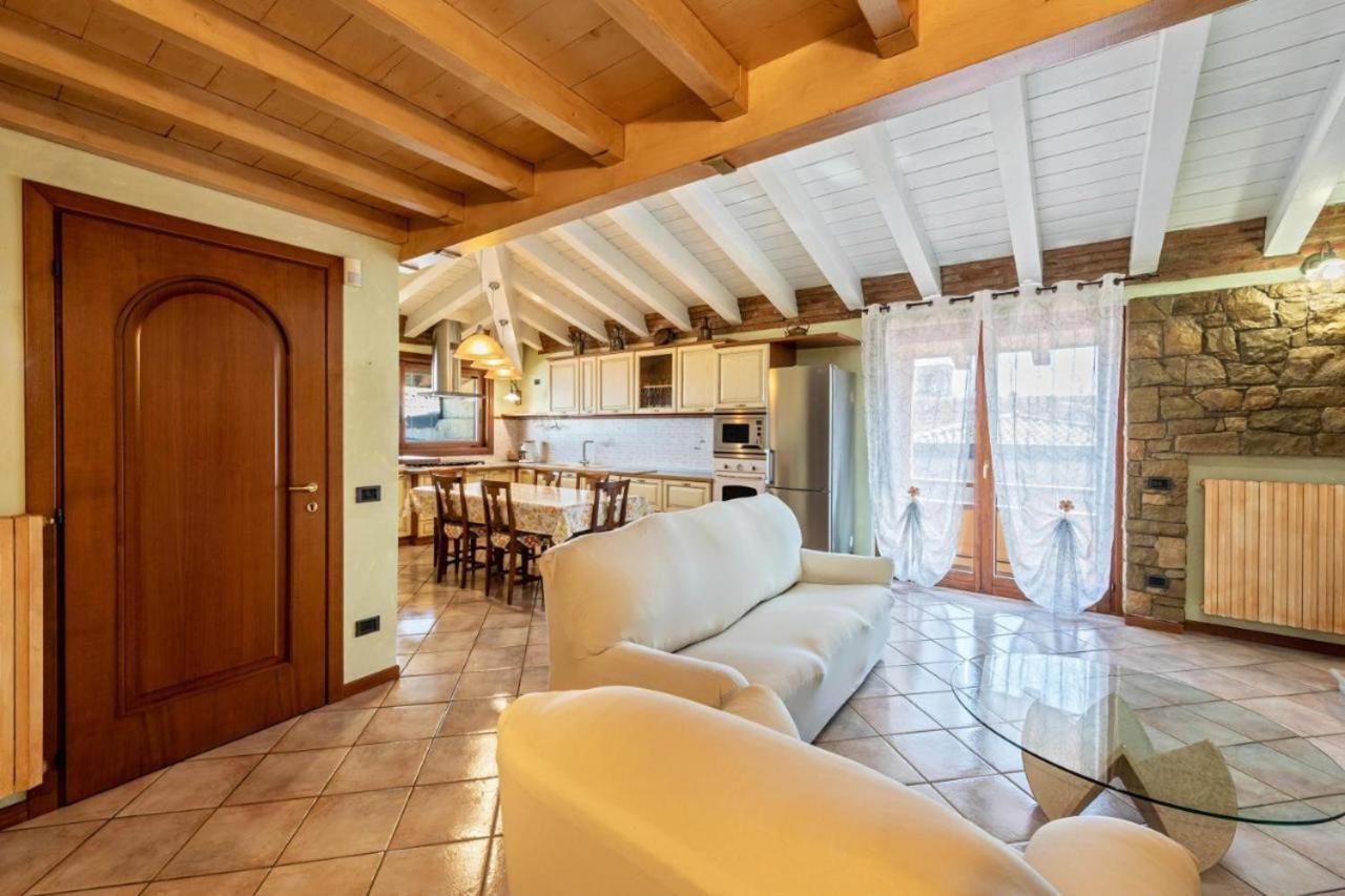 Casa Vacanze Baccolo Polpenazze del Garda Exteriör bild